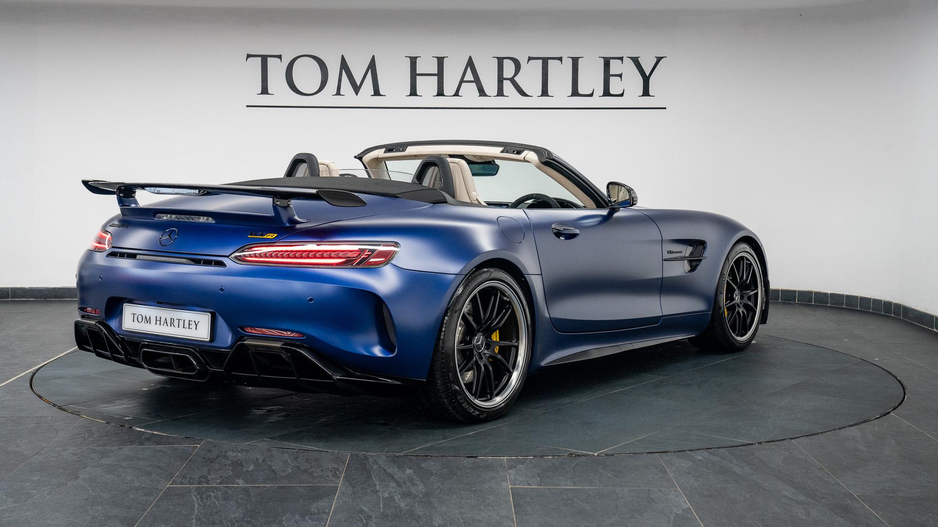 Mercedes-Benz AMG GT Photo 974a3b35-afc1-4198-ae1b-99238d88603d.jpg