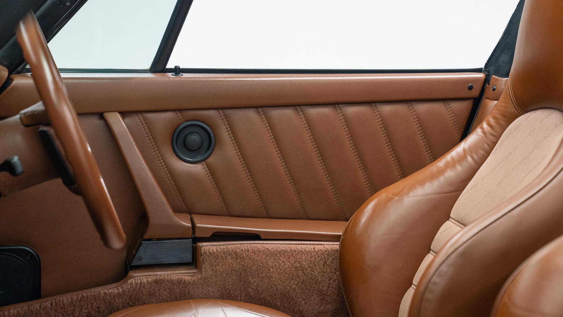 Porsche 911 Photo 9774310e-9285-46c9-b3d7-932d29bbc7a8.jpg