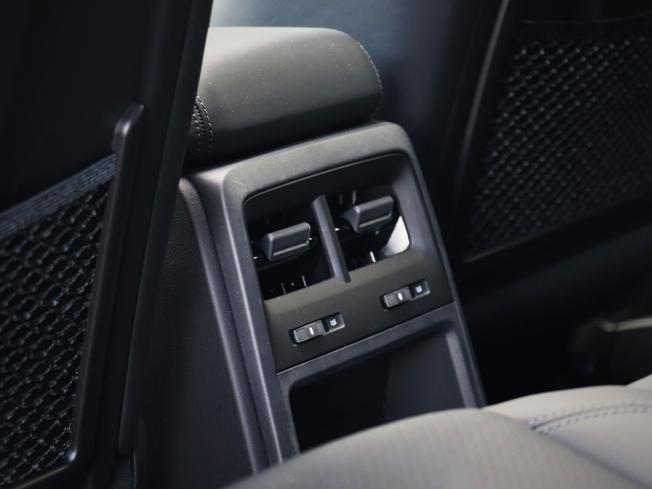PORSCHE Macan Photo 29