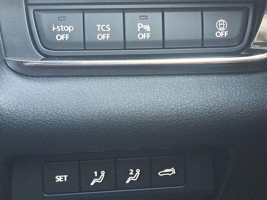 Mazda CX-30 Photo 977f1189-b99f-4d3c-8ade-45e41037e1ec.jpg