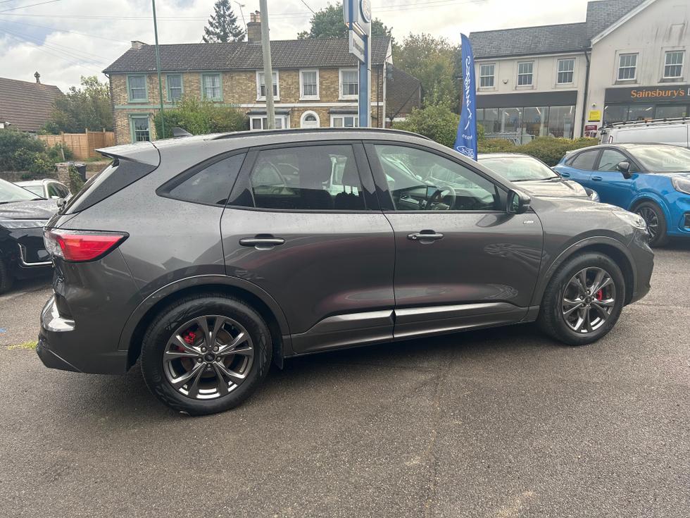 Ford Kuga Photo 978bcbb2-f15e-41f6-9fdf-89d0f1a31b0f.jpeg