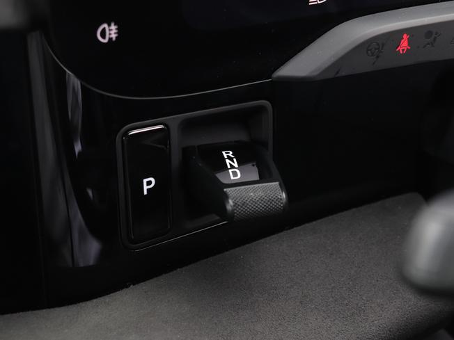 PORSCHE Taycan Photo 26