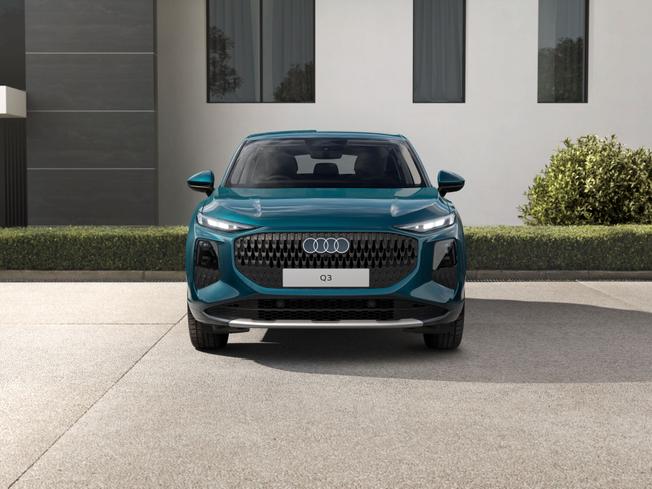AUDI  Q3 Sportback Photo 2