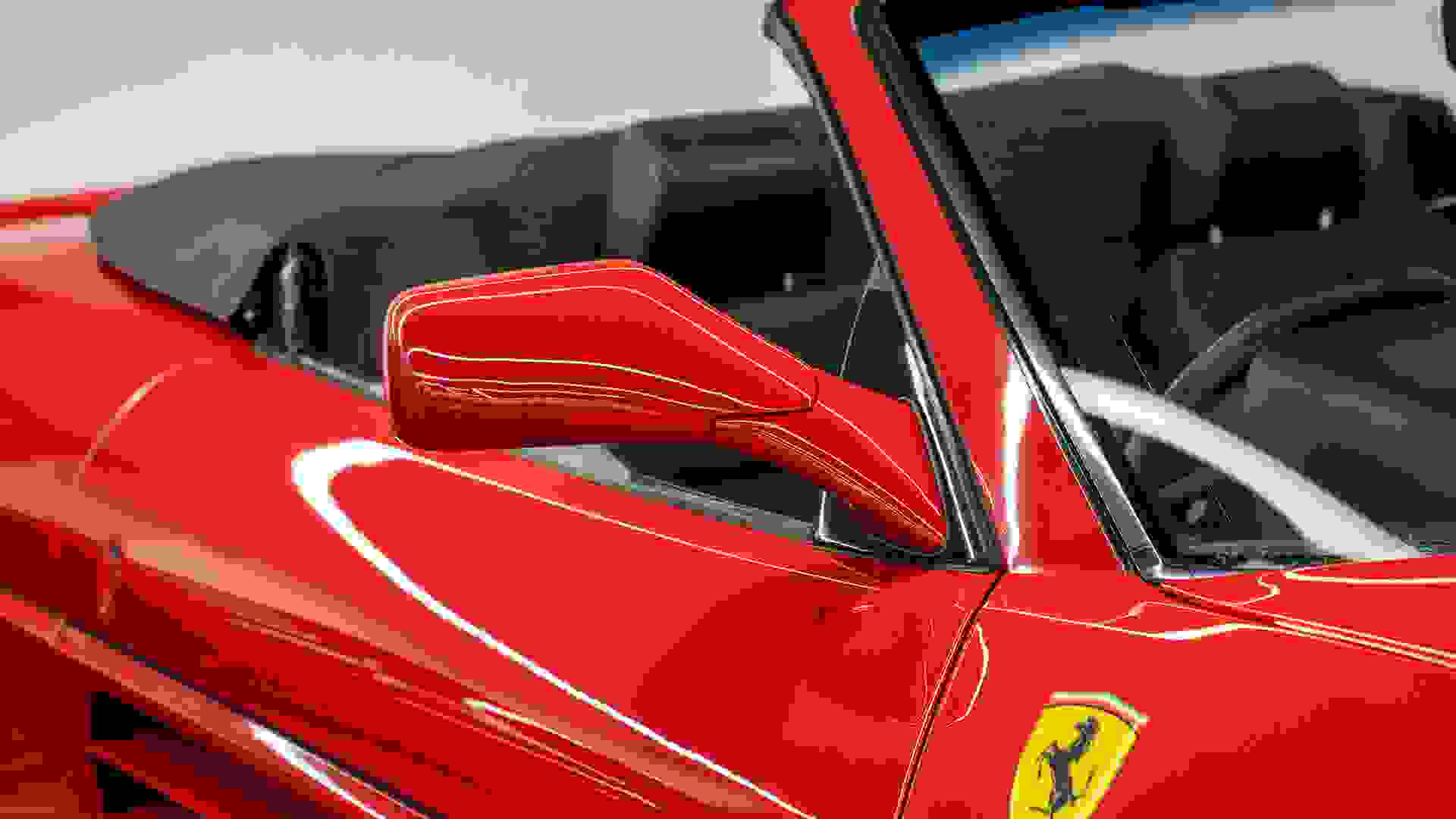 Ferrari 348 Photo 97934609-aa20-4ecf-92a2-e3b3e9c79752.jpg