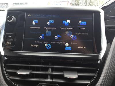 Peugeot 208 Photo 26