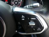 Jaguar XE Photo 29