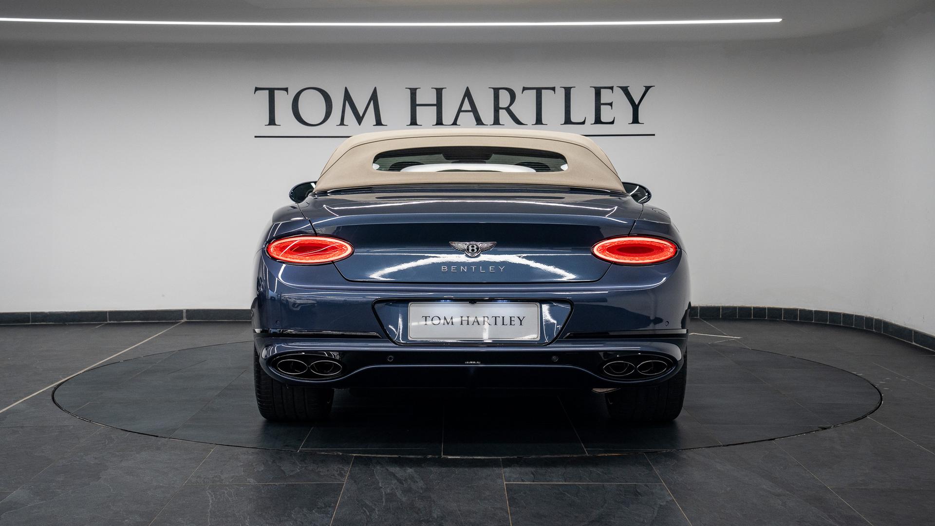 Bentley Continental Photo 97c7a0d4-17a8-4fd0-9569-8d2c47e305c0.jpg