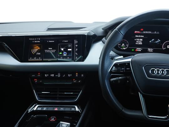Audi e-tron GT Photo 97dc99dd-aff8-48ed-ae4b-af074ab07602.jpg