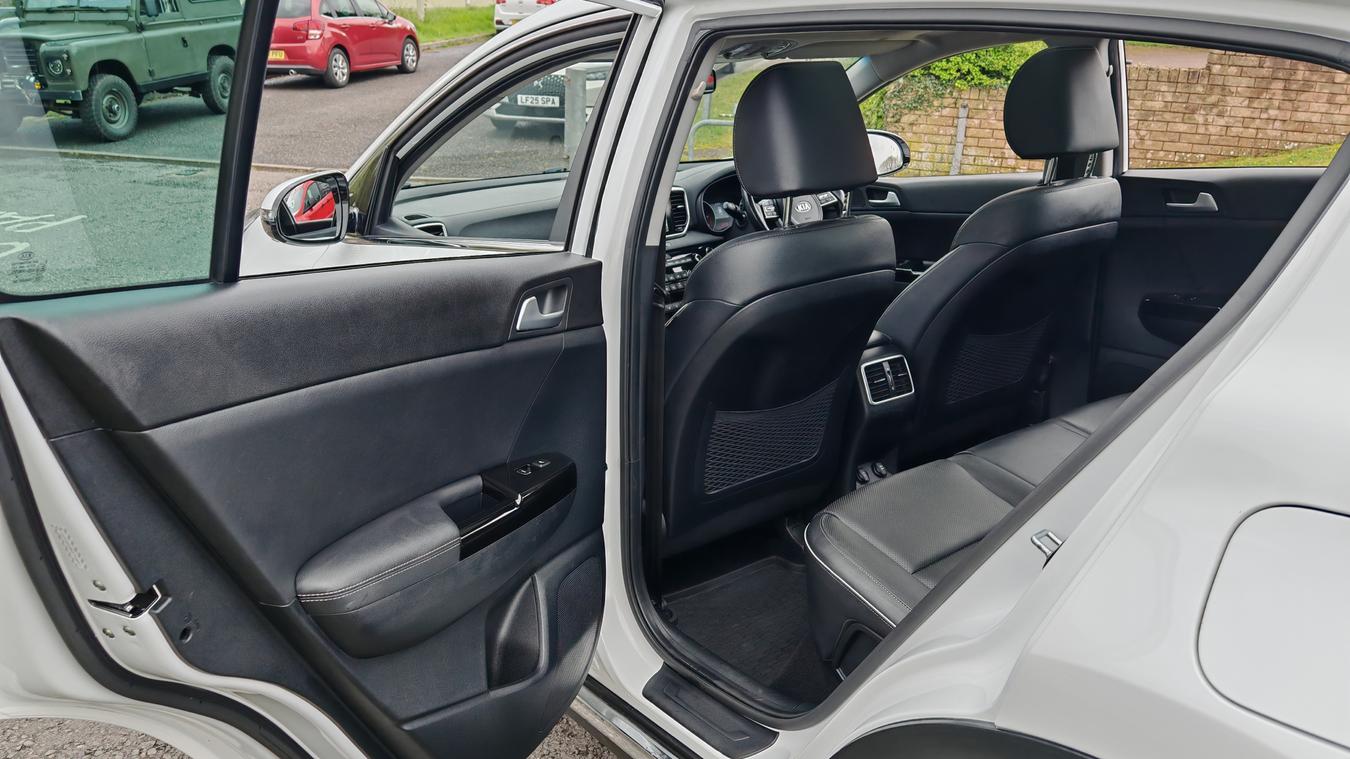 Used Kia Sportage LA69HHC 22