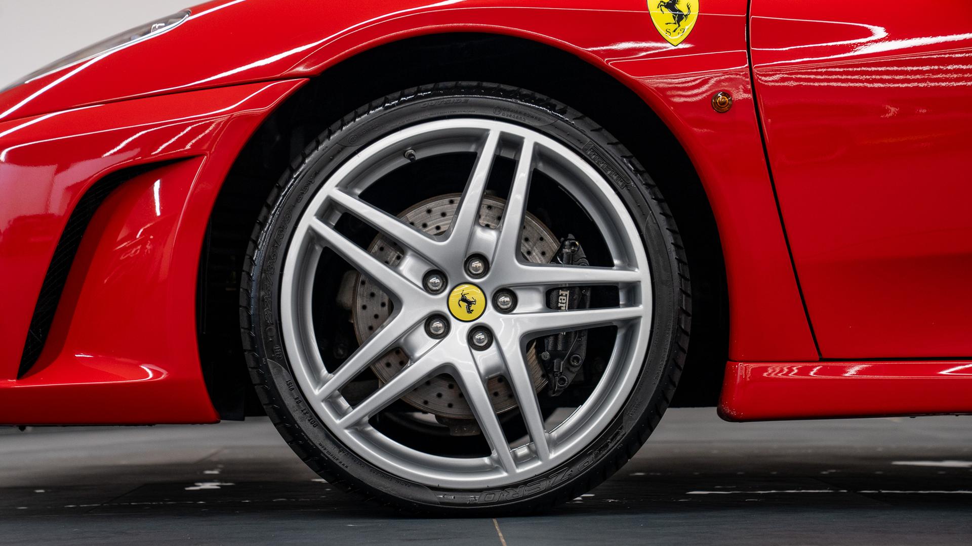 Ferrari F430 Photo 9811558d-bfb9-4c45-9445-e63e58a90230.jpg