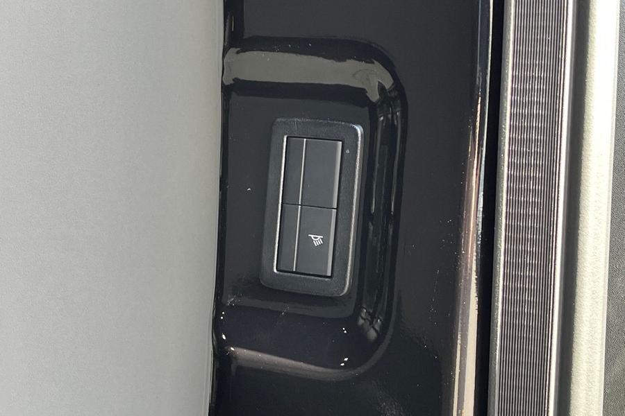 Ford TRANSIT CUSTOM Photo 98244276-852e-42a8-bfa6-2db053aff7a5.jpg