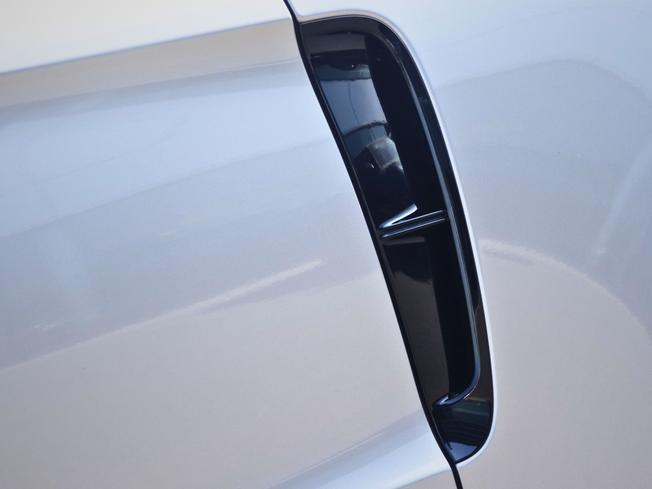 PORSCHE Panamera Photo 10