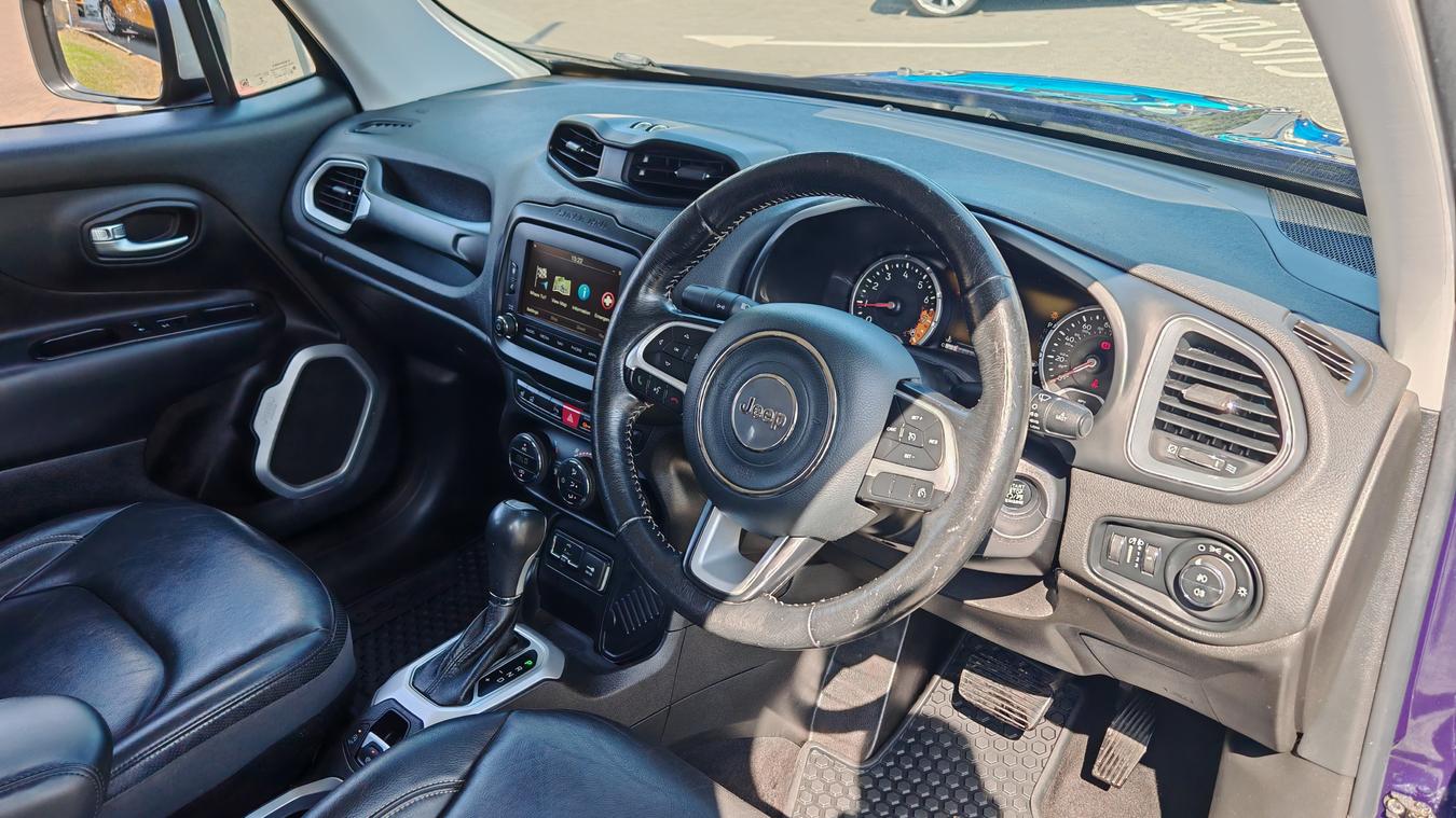 Used Jeep Renegade OU66RZE 11