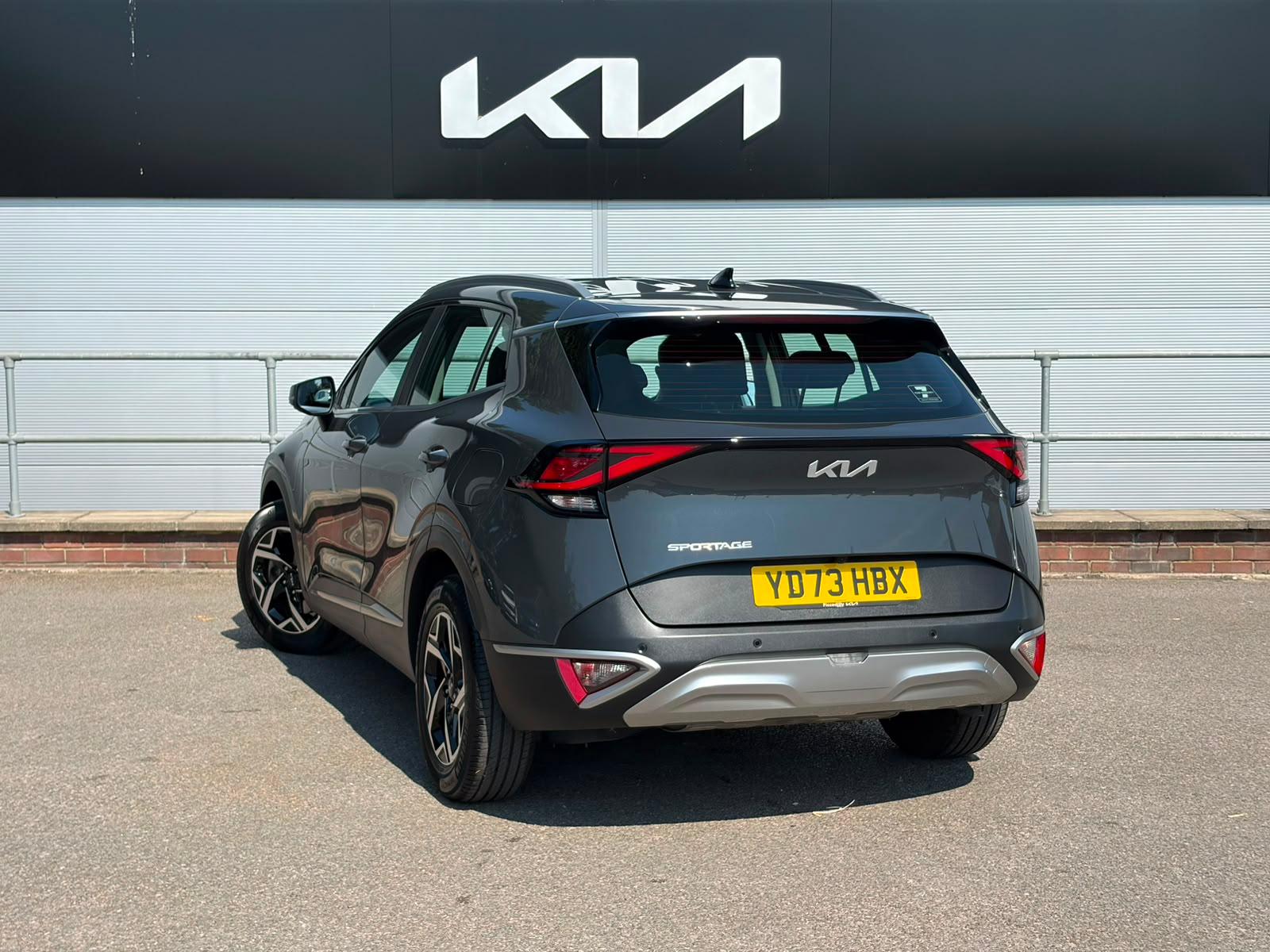 2023 KIA Sportage thumbnail 3