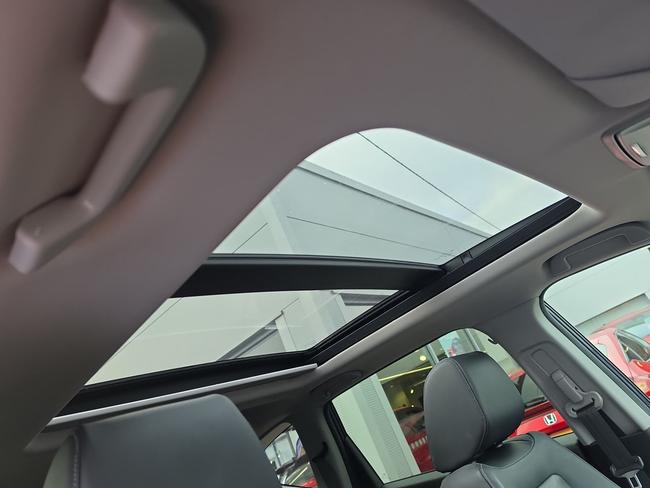 Honda CR-V Photo 9861b582-6db1-454e-8266-409930fee902.jpg