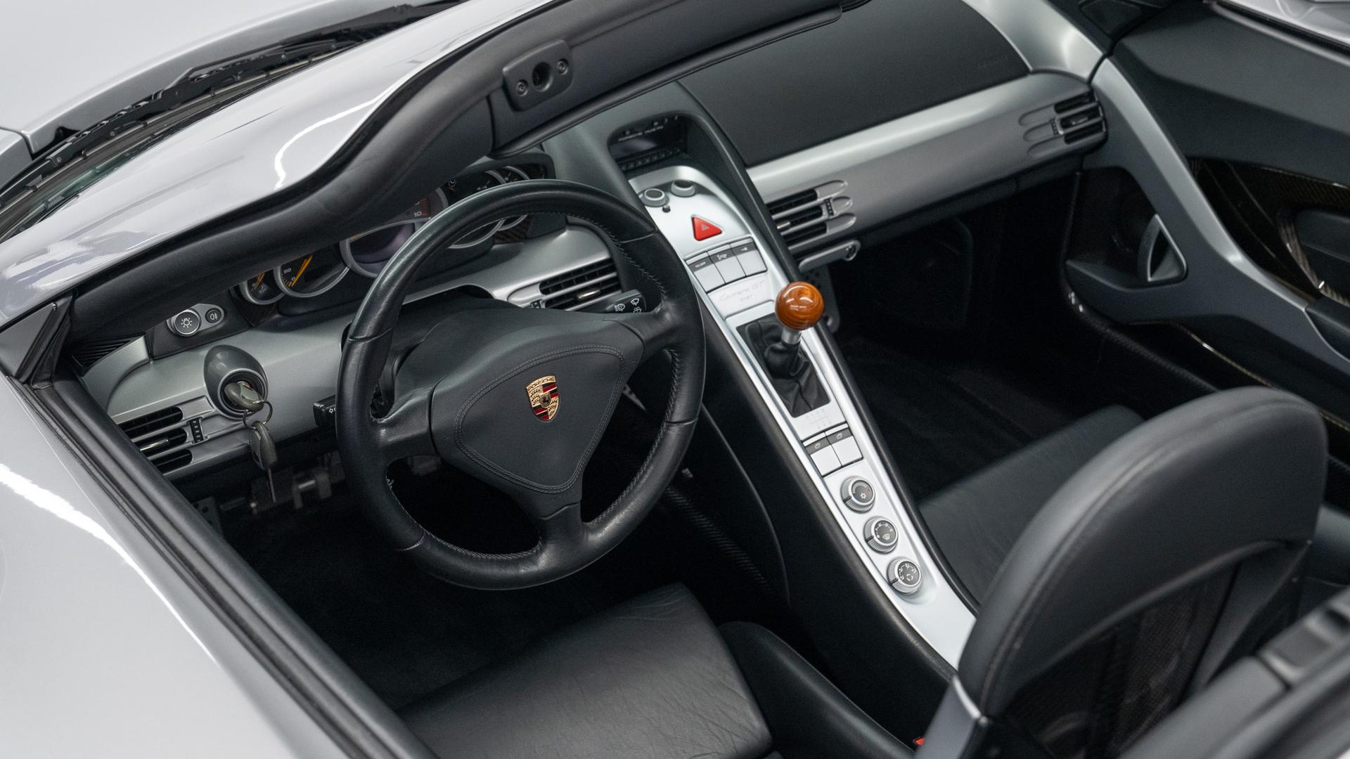 Porsche Carrera GT Photo 986c105a-c967-4a06-9b6a-d2464eee4c8d.jpg