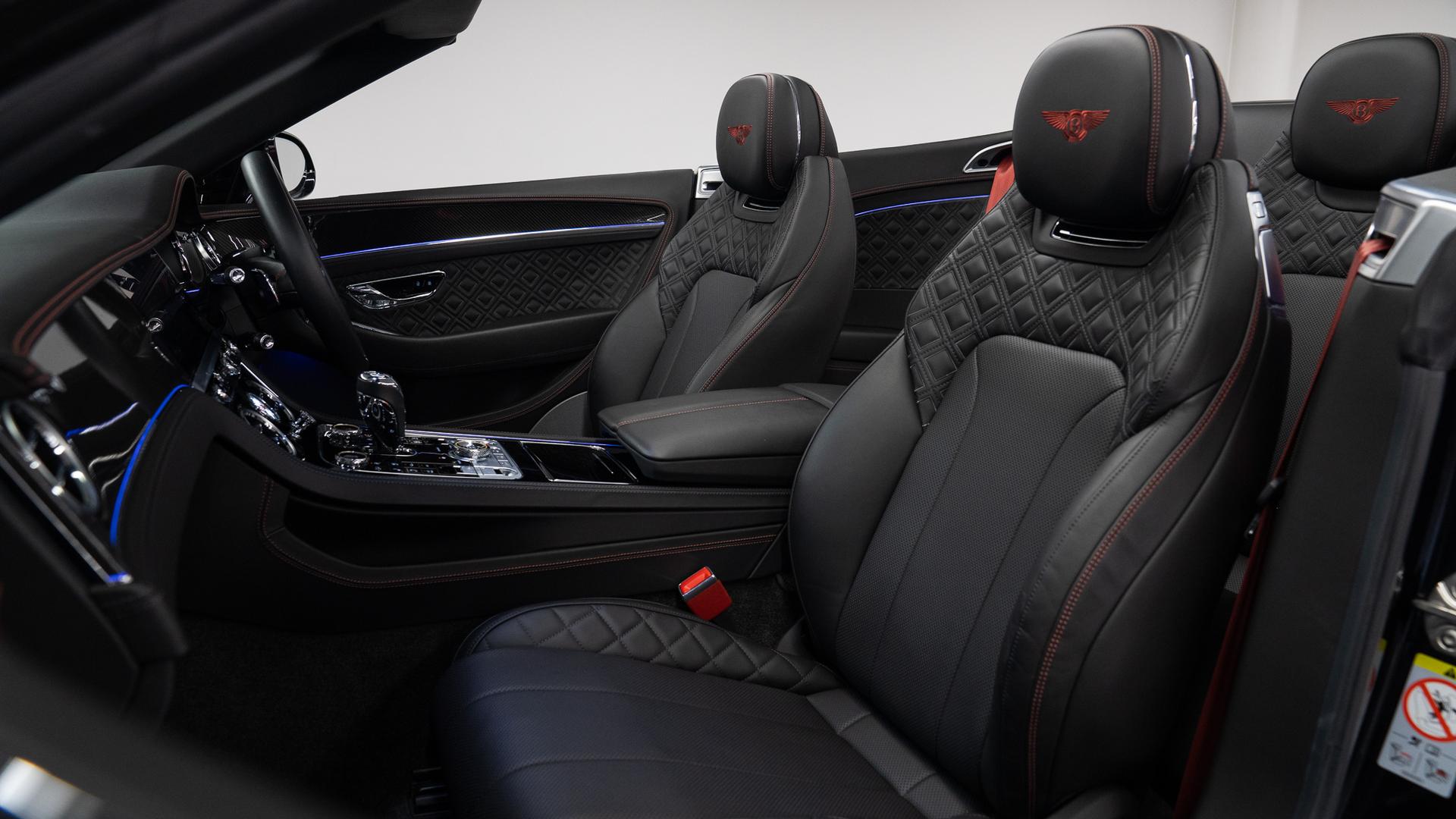Bentley Continental Photo 98788ae4-f77c-4062-9cf5-553ba341a046.jpg