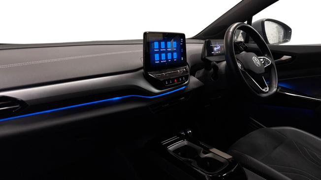 VOLKSWAGEN ID.4 Photo 2