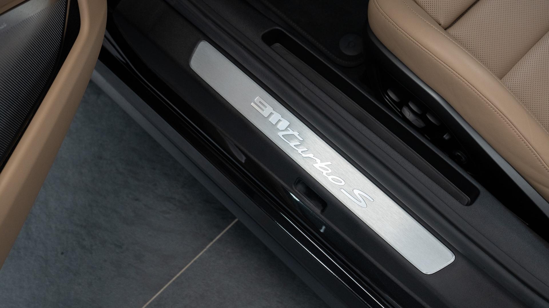 Porsche 911 Photo 98809db2-acbe-4a2c-bced-c1627a9d7a0a.jpg