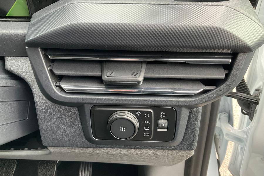 Ford TRANSIT CUSTOM Photo 9882cab1-0074-4bd0-aece-8ef6764e68d5.jpg