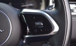 Jaguar F-PACE Photo 15
