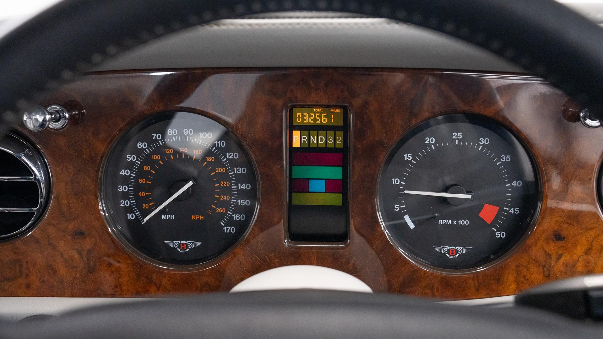 Bentley Continental Photo 9896deba-dbf3-412e-a319-cf44b0edea19.jpg