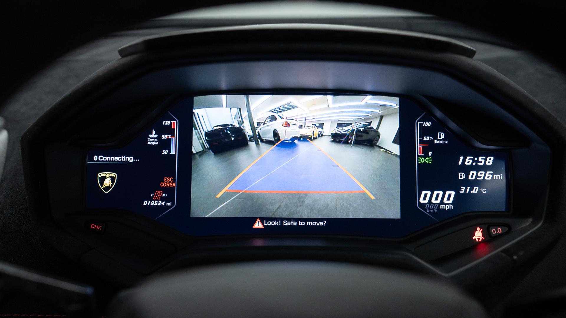 LAMBORGHINI Huracan Photo 98a008ca-a990-406c-b844-d66b050f2a37.jpg