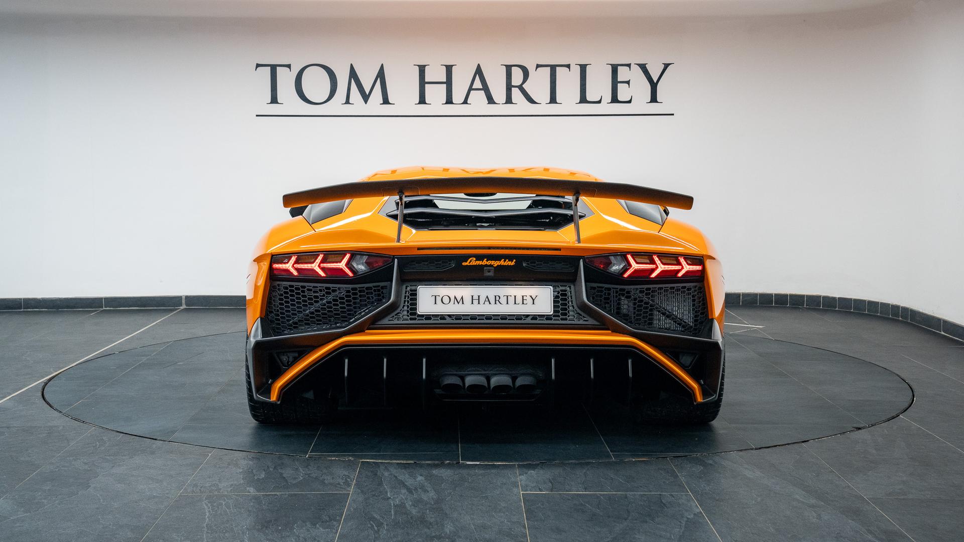 LAMBORGHINI Aventador Photo 98aafb68-206d-4e44-bf30-4bc382f43463.jpg