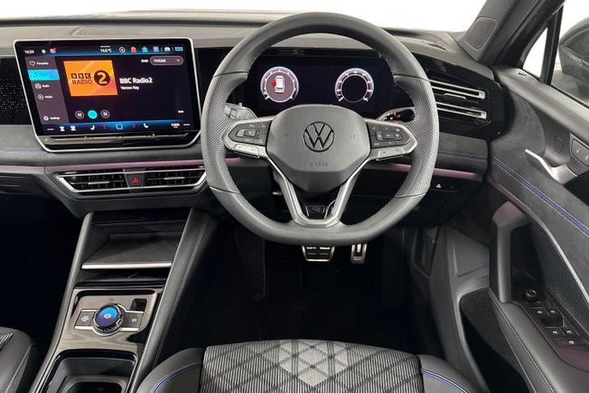 VOLKSWAGEN Tiguan Photo 11