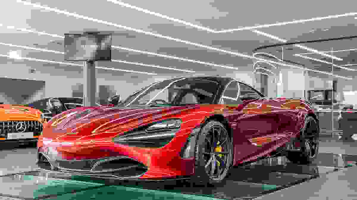 Used 2018 McLaren 720S Performance MSO Volcano Red at Tom Hartley