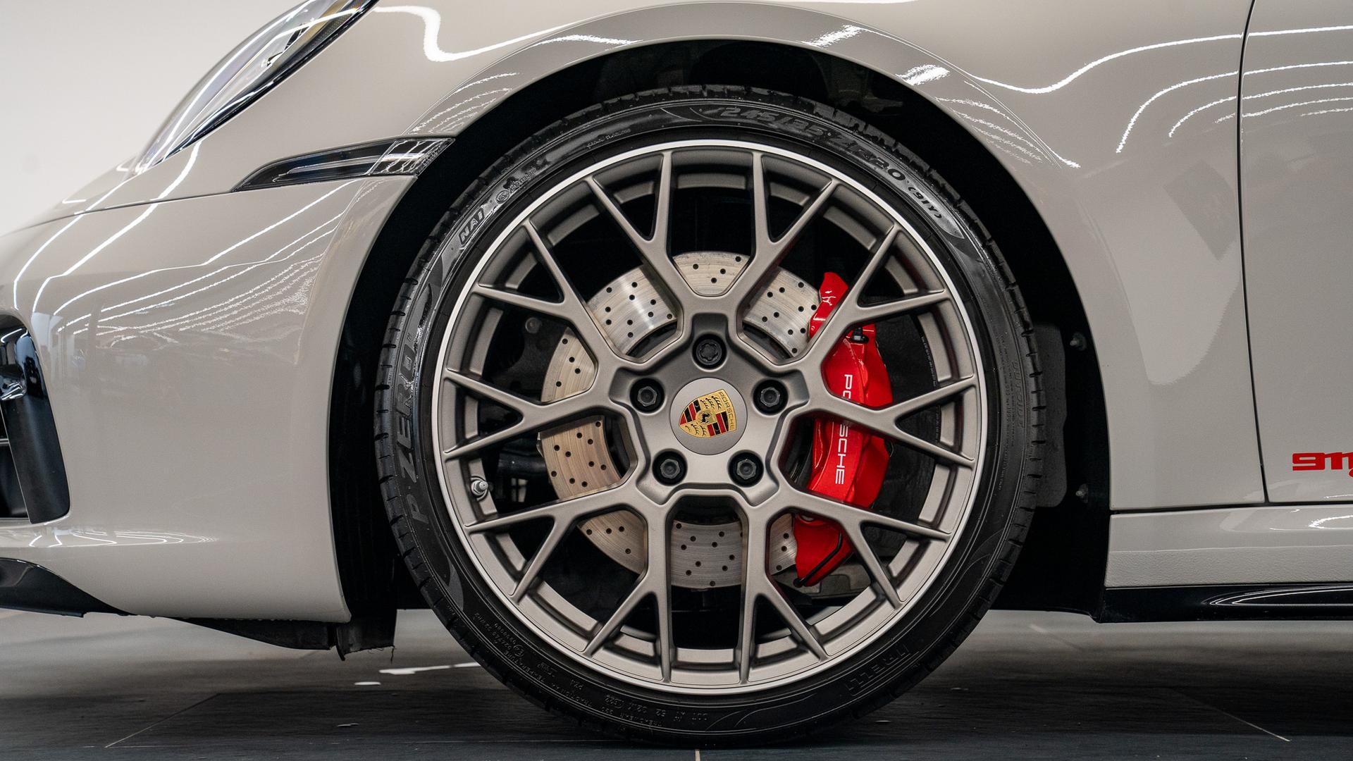 Porsche 911 Photo 98c75984-6696-4cb7-9bba-edb1279127cf.jpg
