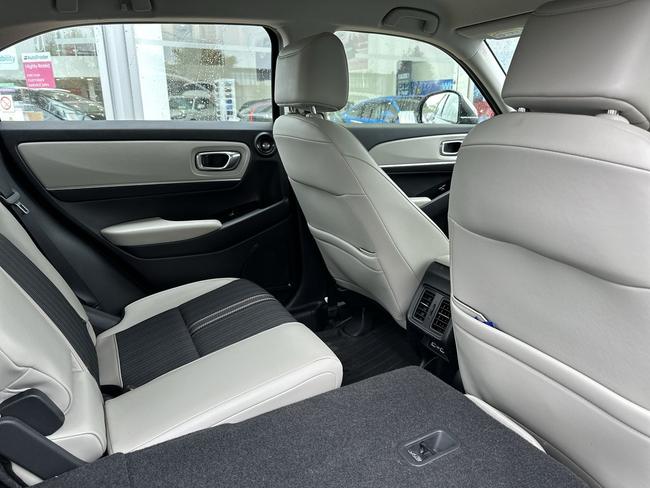 Honda HR-V Photo 98cab6d8-12fa-4a8e-bccd-251b96bbd0f3.jpg