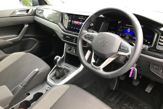 VOLKSWAGEN Polo Photo 8
