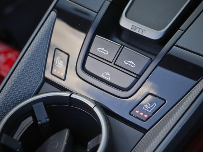 PORSCHE 911 Photo 40