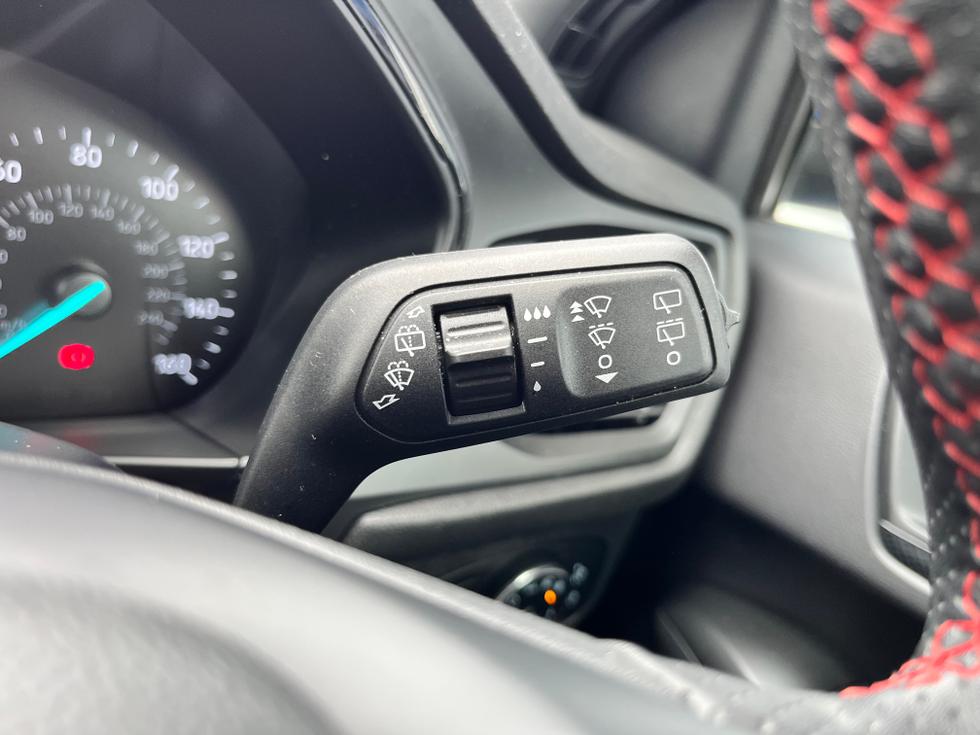 Ford Focus Photo 98fba308-4afb-46b4-aac2-7d23c106d82b.JPG