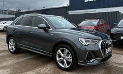 Audi Q3 Photo 0