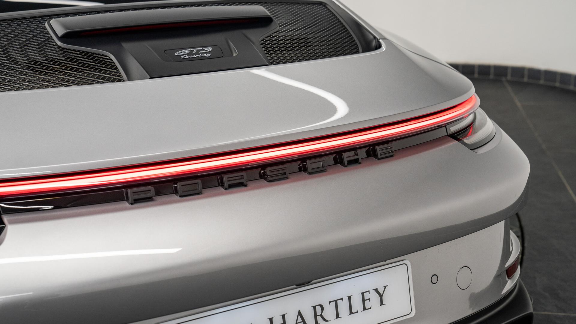Porsche 911 Photo 9902240e-98df-48e2-a2ee-e9a42c5ddcee.jpg