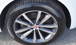 Jaguar F-PACE Photo 29
