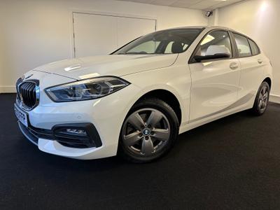 Used 2020 BMW 1 Series AUTOMATIC 1.5 118i SE Hatchback 5dr Petrol DCT Euro 6 (s/s) (140 ps) at Hodgson Car Sales