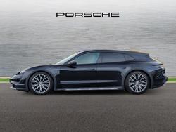 PORSCHE Taycan Photo 5