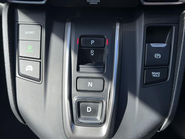 Honda CR-V Photo 992cf180-bfd5-46b7-9e68-ed2a36738198.jpg