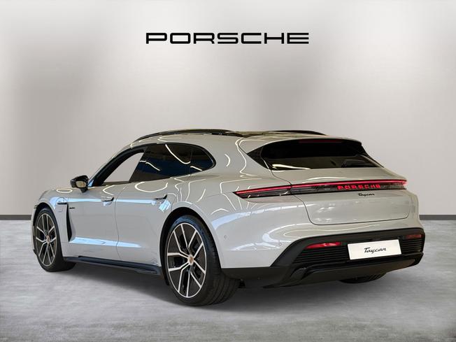 PORSCHE Taycan Photo 5