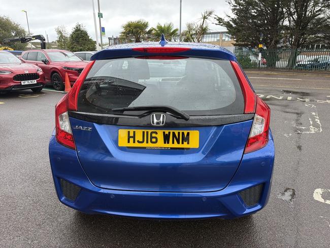 Honda Jazz Photo 992d79fb-192e-4dbe-b335-235787c9f20e.jpg