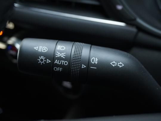 Mazda 3 Photo 99302fd2-6615-4b17-b2cb-35b4c60ebd2d.jpg
