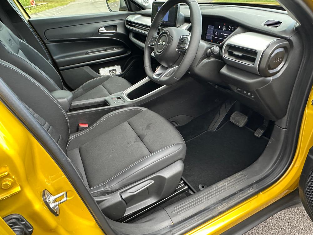 Used Jeep Avenger WP25DSY 28