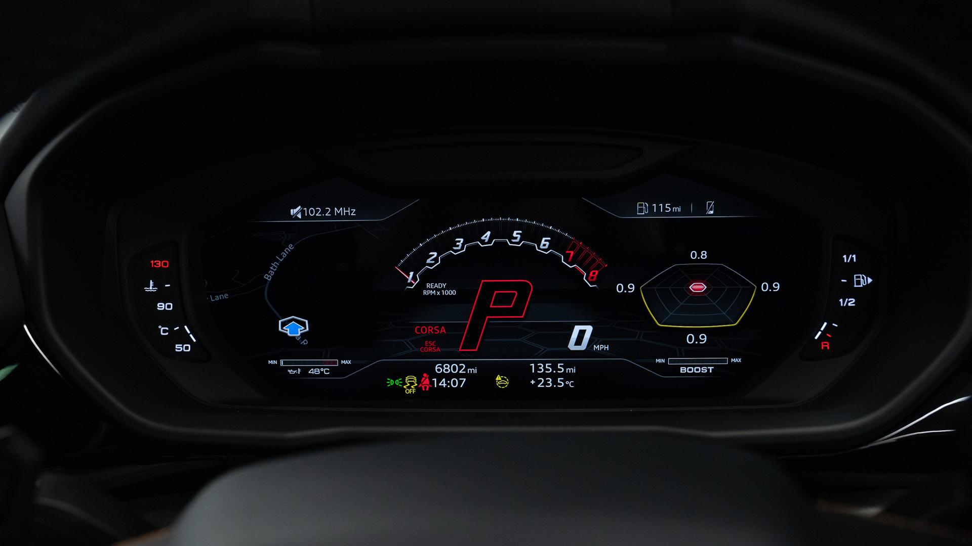 LAMBORGHINI Urus Photo 993d765f-5f07-4aa6-ada1-452aef73794f.jpg