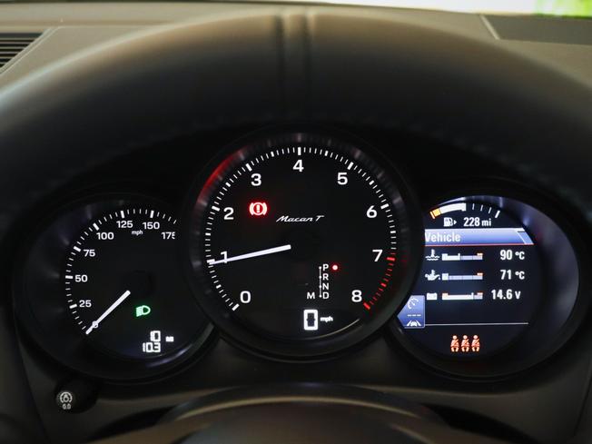 PORSCHE Macan Photo 26