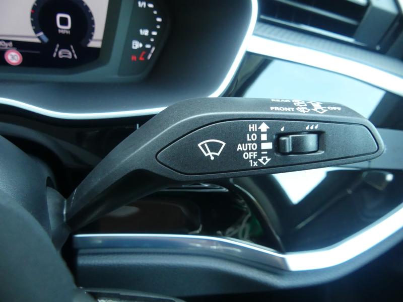 Audi Q3 Photo 9940cdb3-e600-4206-b0a0-7b966ad2173c.jpg