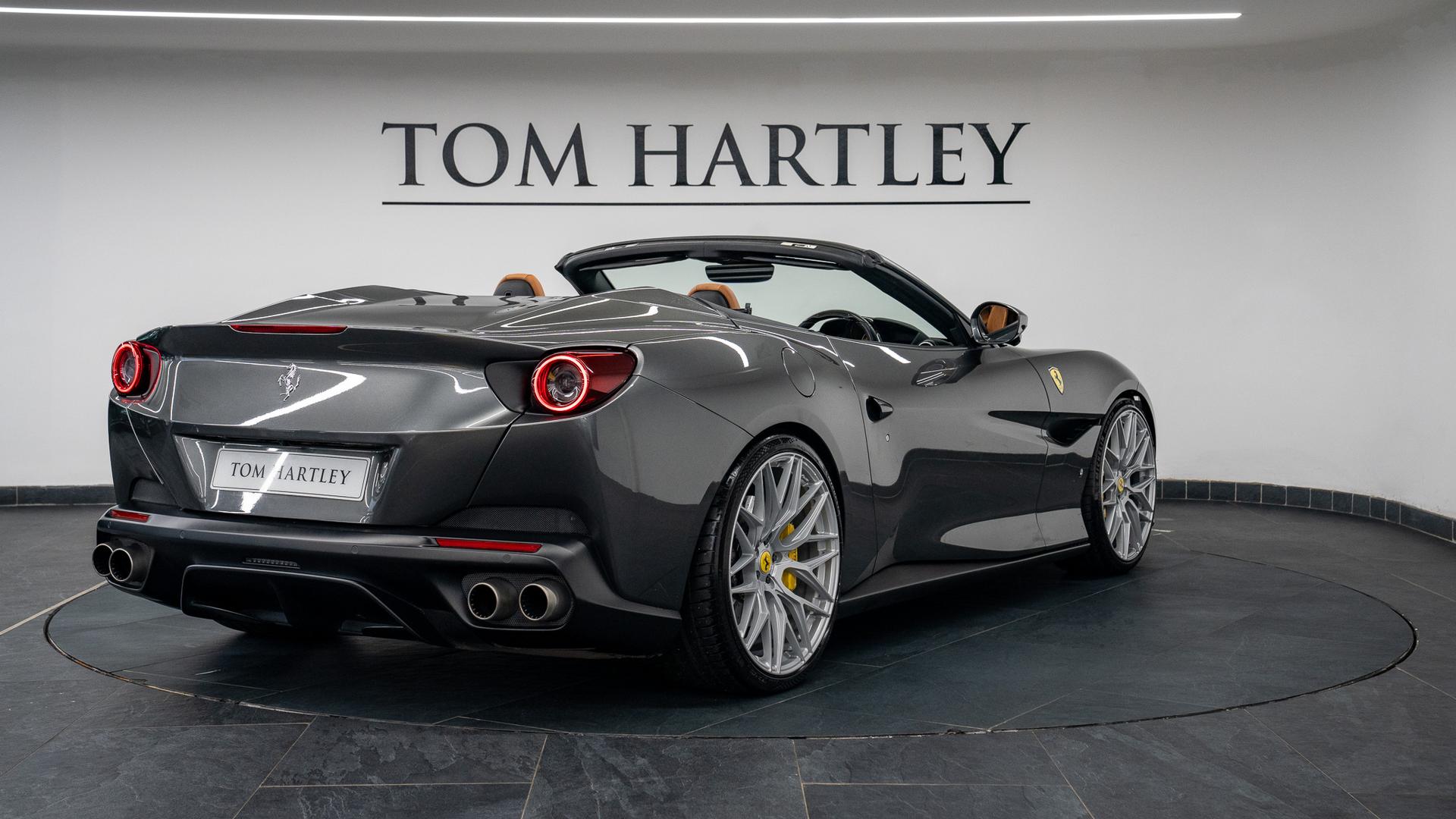Ferrari Portofino Photo 9942a636-80a3-4fc2-8b77-627d073fa898.jpg