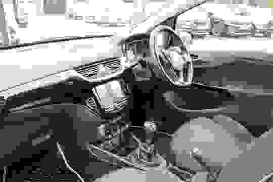 Vauxhall CORSA Photo 9954c4c8-7706-4f64-907a-022017be0af6.jpg